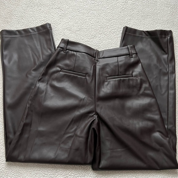 Noa relaxed High Rise Faux Leather Pants - Picture 4 of 10
